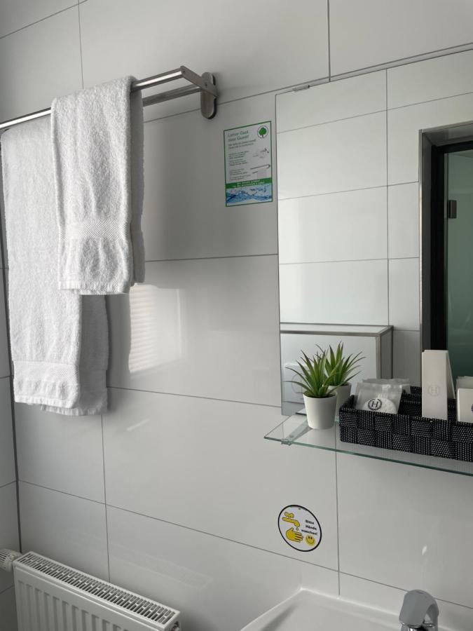 Hotel Post Зіндельфінген Екстер'єр фото